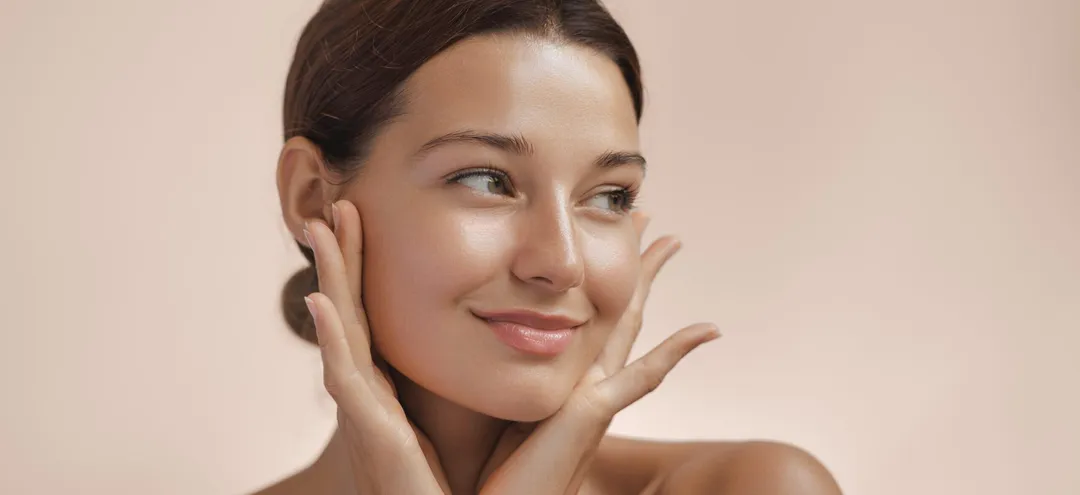 What is a Mini Facelift? Everything You Need to Know // What Is a Mini Facelift? // Benefits of a Mini Facelift // Mini Facelift Procedure //How Long Does a Mini Facelift Take?